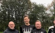 AIK FREM Oldboy's 2019 Øverst fra venstre  Kim, Jesper, Morten, Nikolai, Chano, Rasmus, Peter, Dan, Guf, Paf Siddende fra venstre  Kim, Christian, Jack, Torben, Mikkel, Morten, Rene